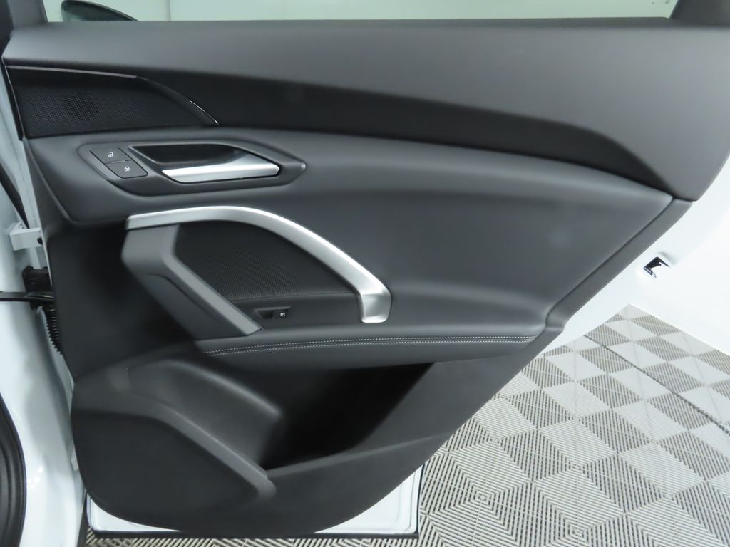 Thumbnail: 2025 Audi Q5 - 29