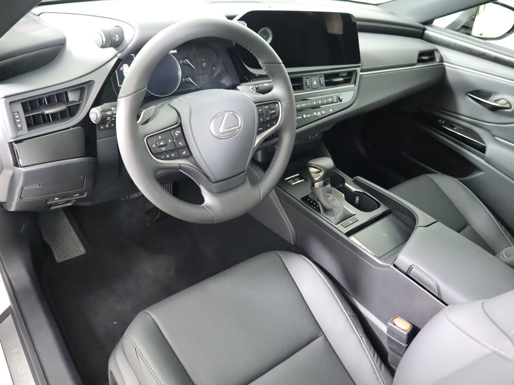 Thumbnail: 2025 Lexus ES - 10