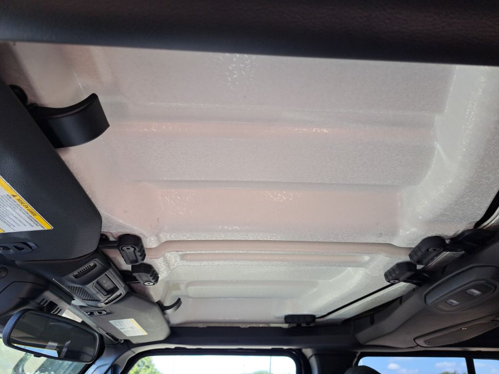 New Car 2025 Jeep Gladiator  Mojave For Sale In Austin, Texas