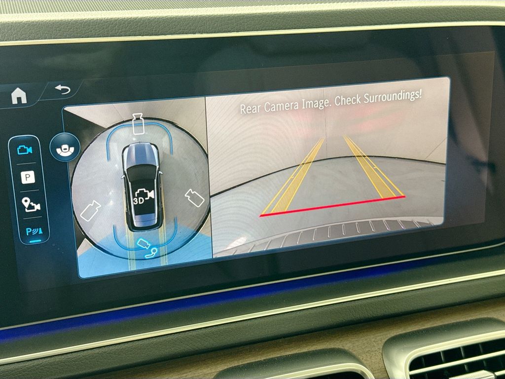 Thumbnail: 2026 Mercedes-Benz GLE - 17