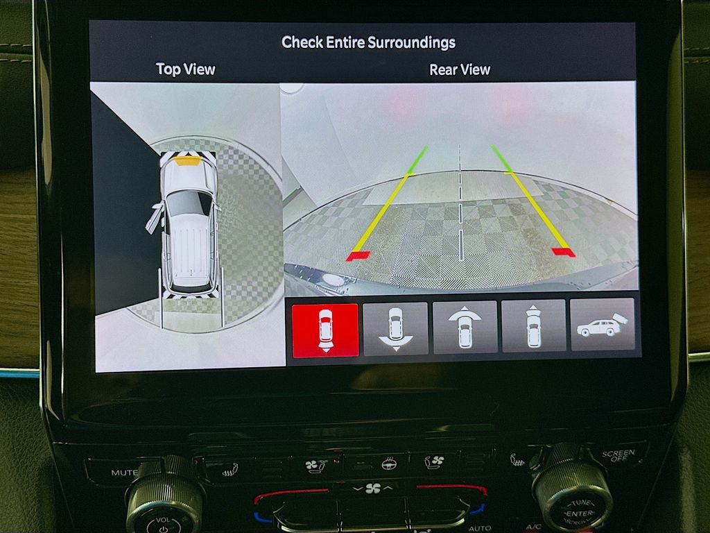 Thumbnail: 2024 Jeep Grand Cherokee - 14