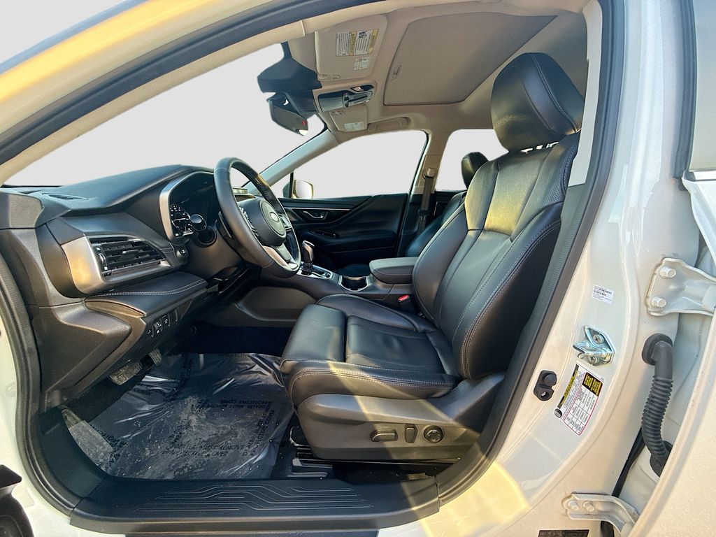 2025 Subaru Outback Limited White at Gullo Toyota