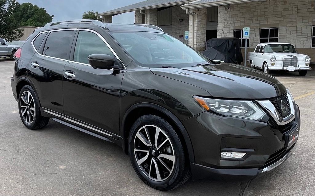 2017 Nissan Rogue SL Black at Autostrade