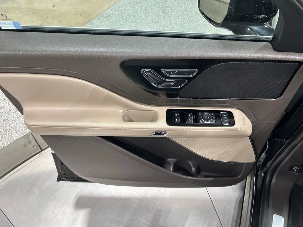 used 2023 Lincoln Aviator car, priced at $41,935