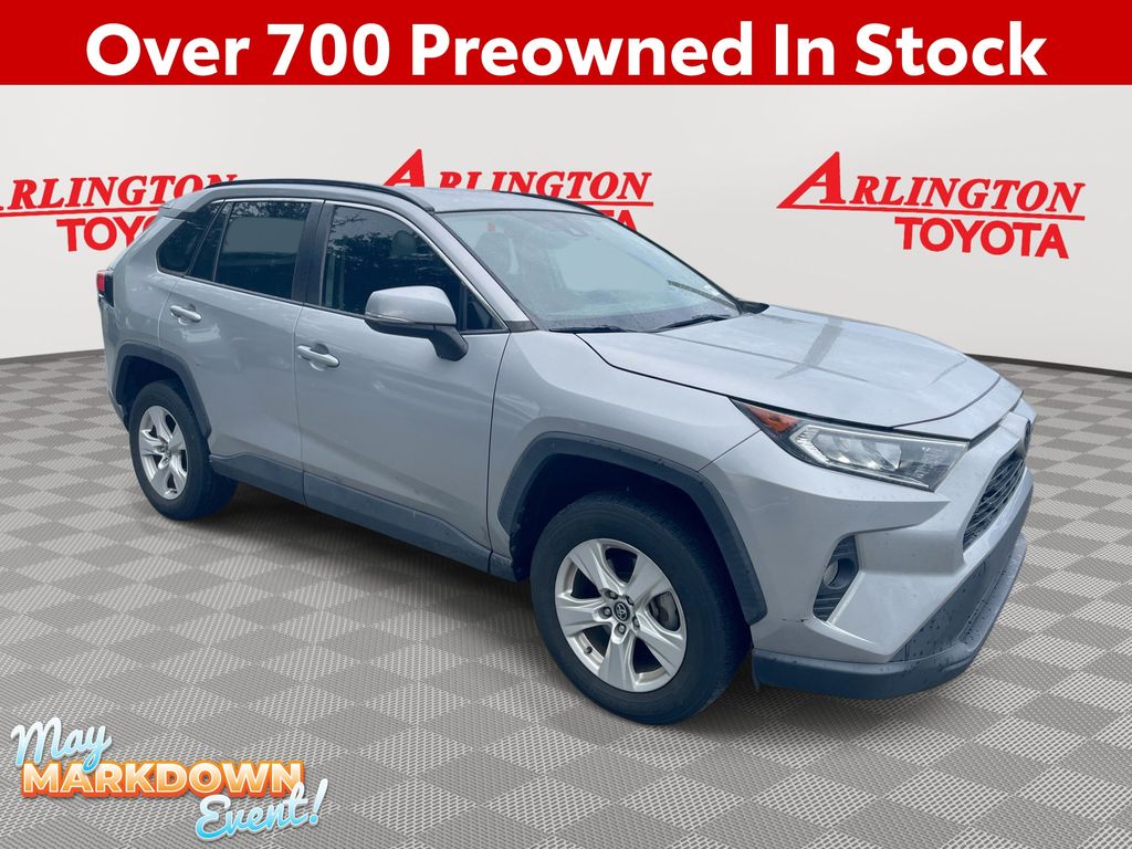 2020 Toyota RAV4 XLE FWD's photo