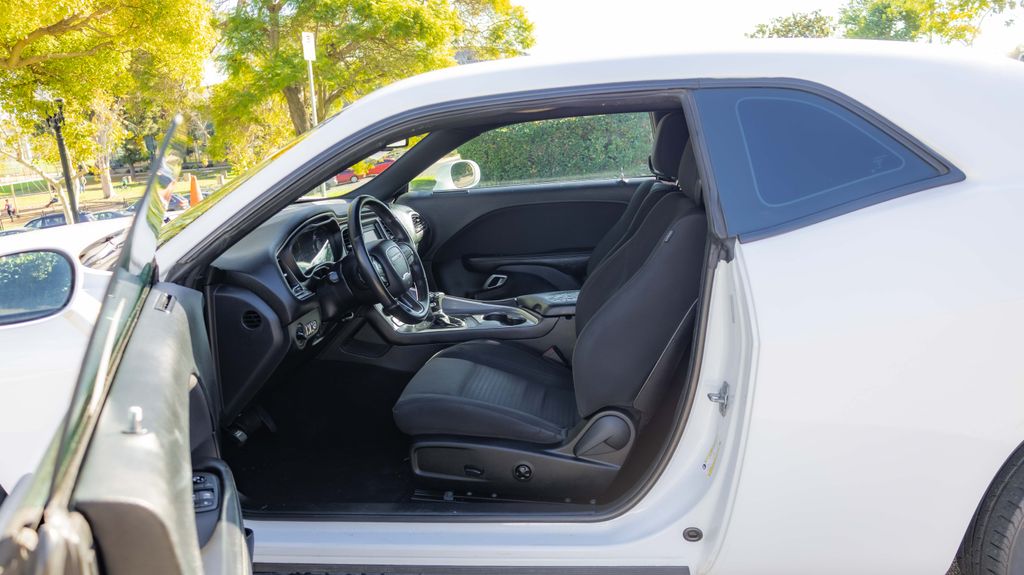 Used 2019 Dodge Challenger SXT 2D Coupe