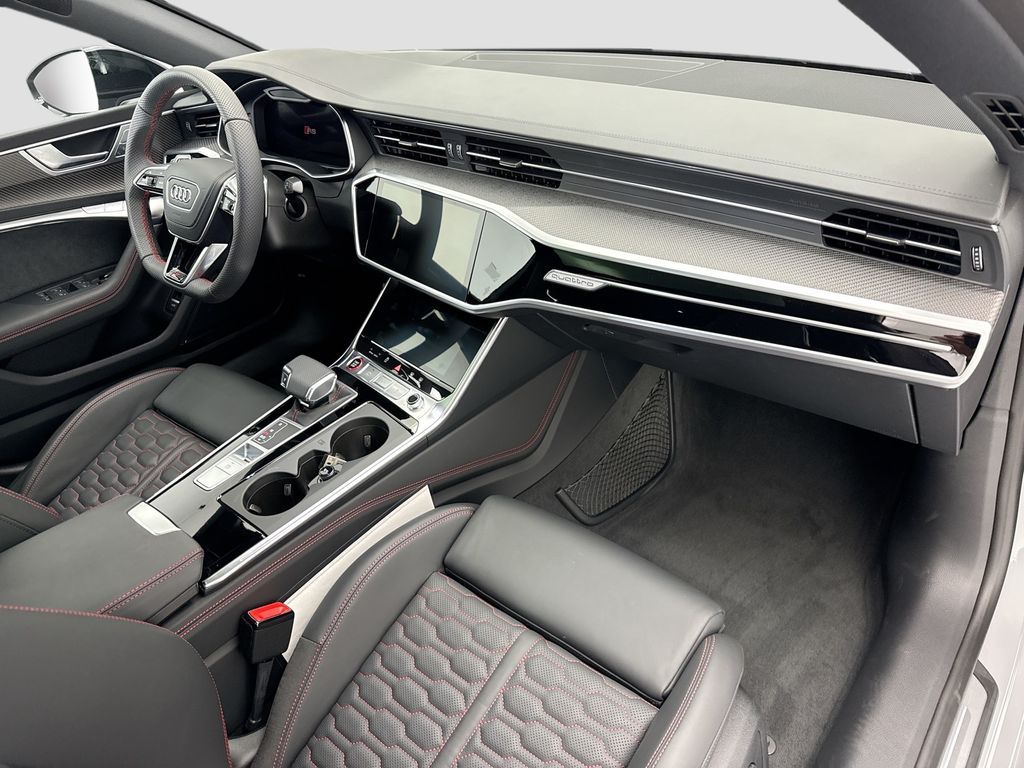 Thumbnail: 2026 Audi RS 7 - 16