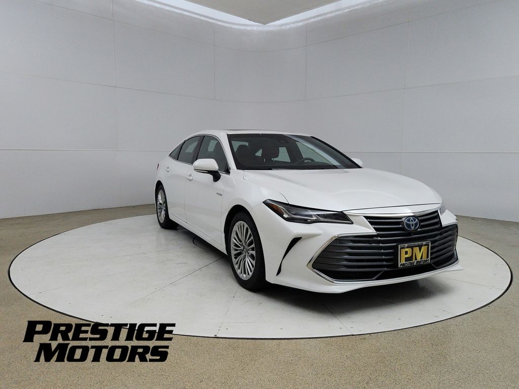 2020 Toyota Avalon Hybrid Limited FWD