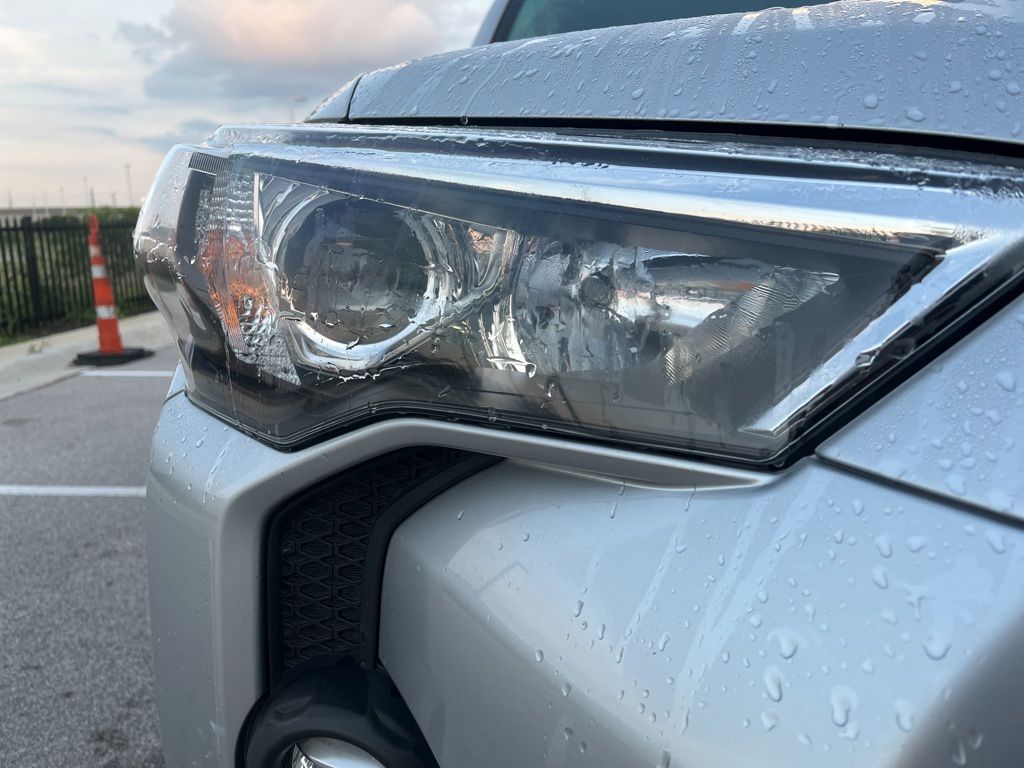 Thumbnail: 2022 Toyota 4Runner - 13