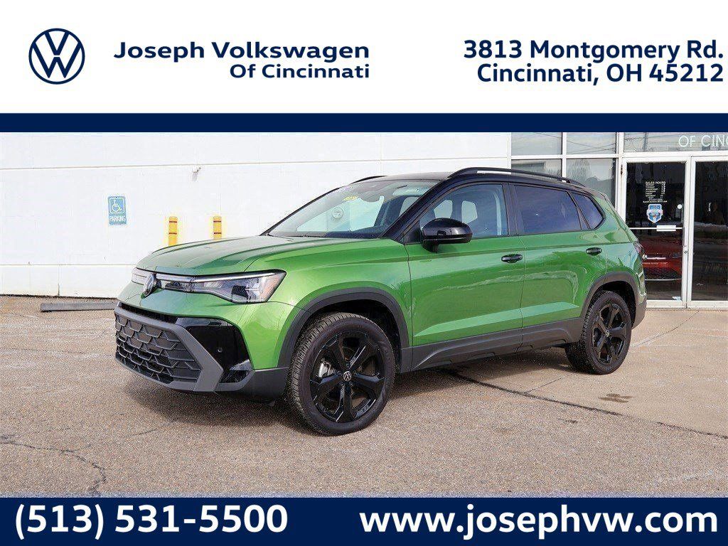 Black 2025 Volkswagen Taos SE Black 4Motion SUV / Crossover All-Wheel Drive 8-Speed Automatic