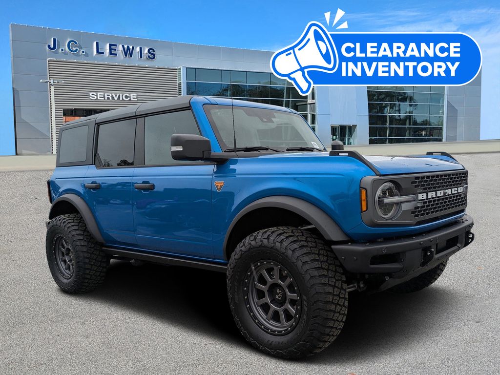 2025 Ford Bronco Badlands 4x4's photo