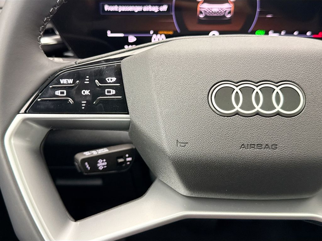 Thumbnail: 2025 Audi Q5 - 11