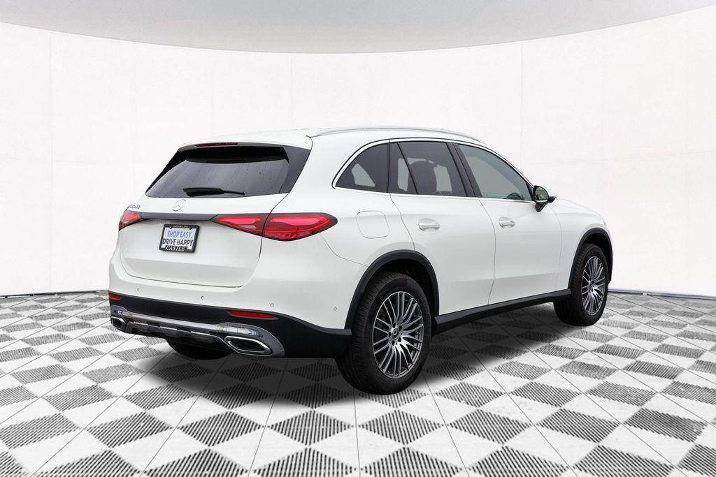 2023 Mercedes-Benz GLC GLC 300 8