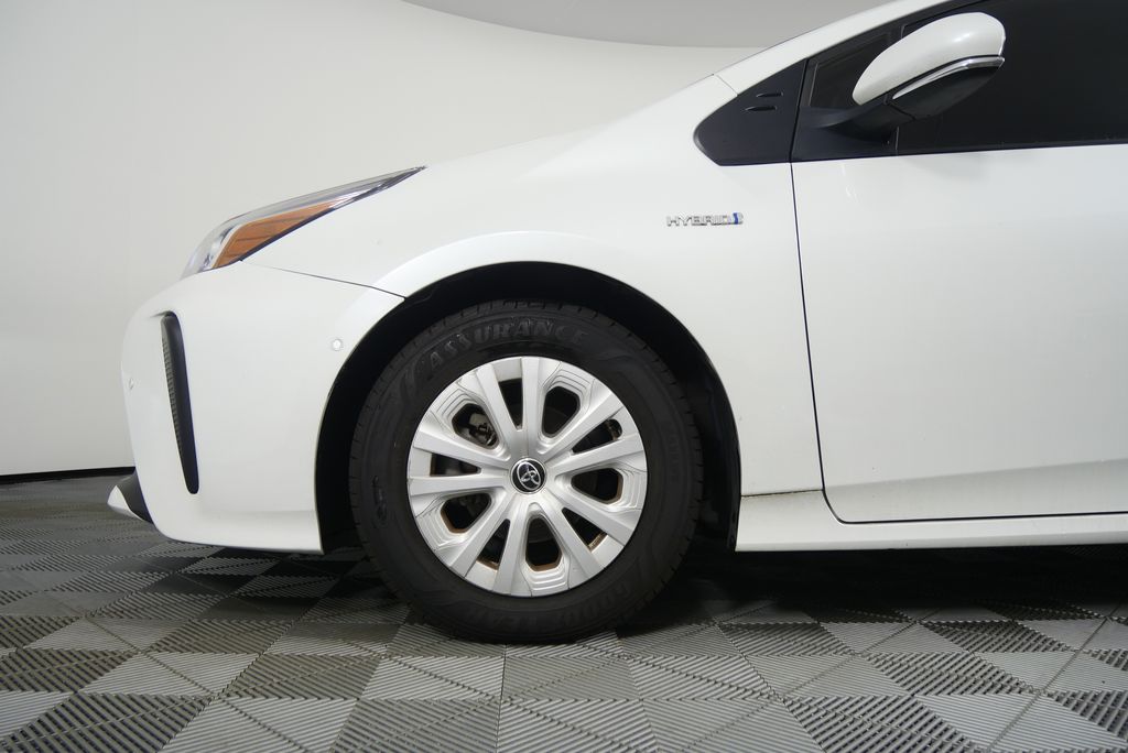 Thumbnail: 2022 Toyota Prius - 7