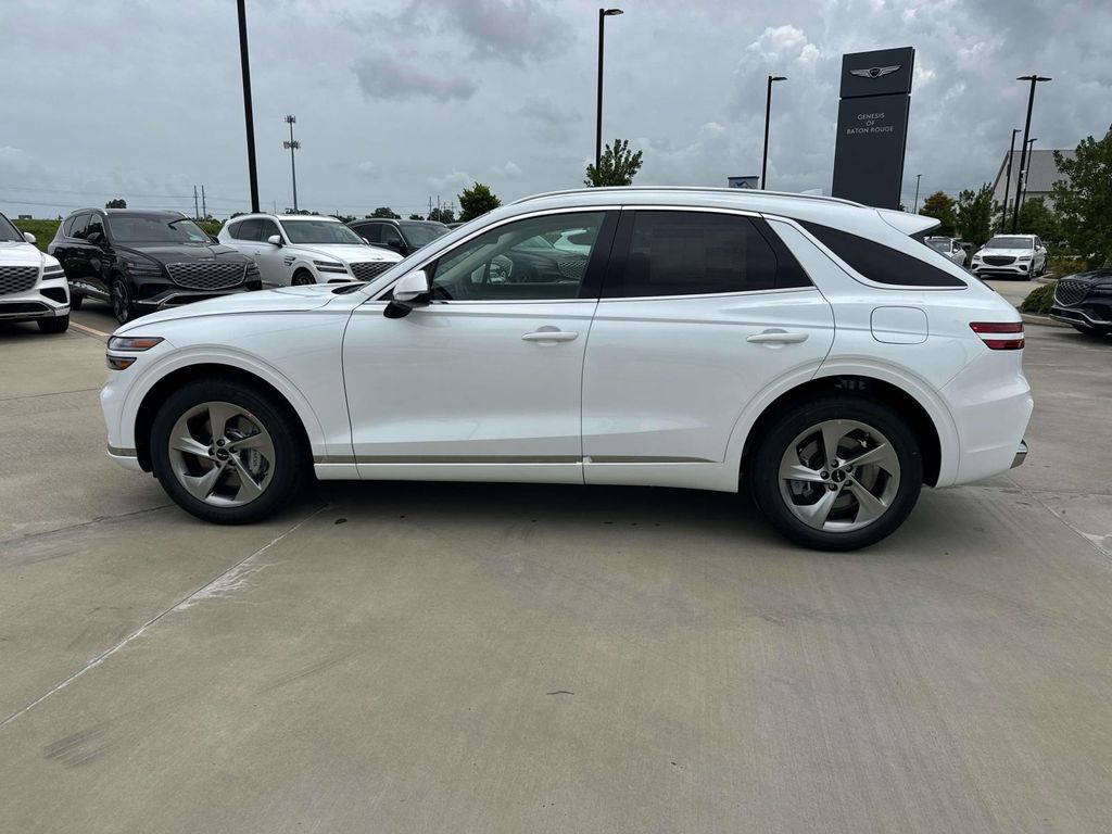 New 2026 White Genesis 2.5T image 5