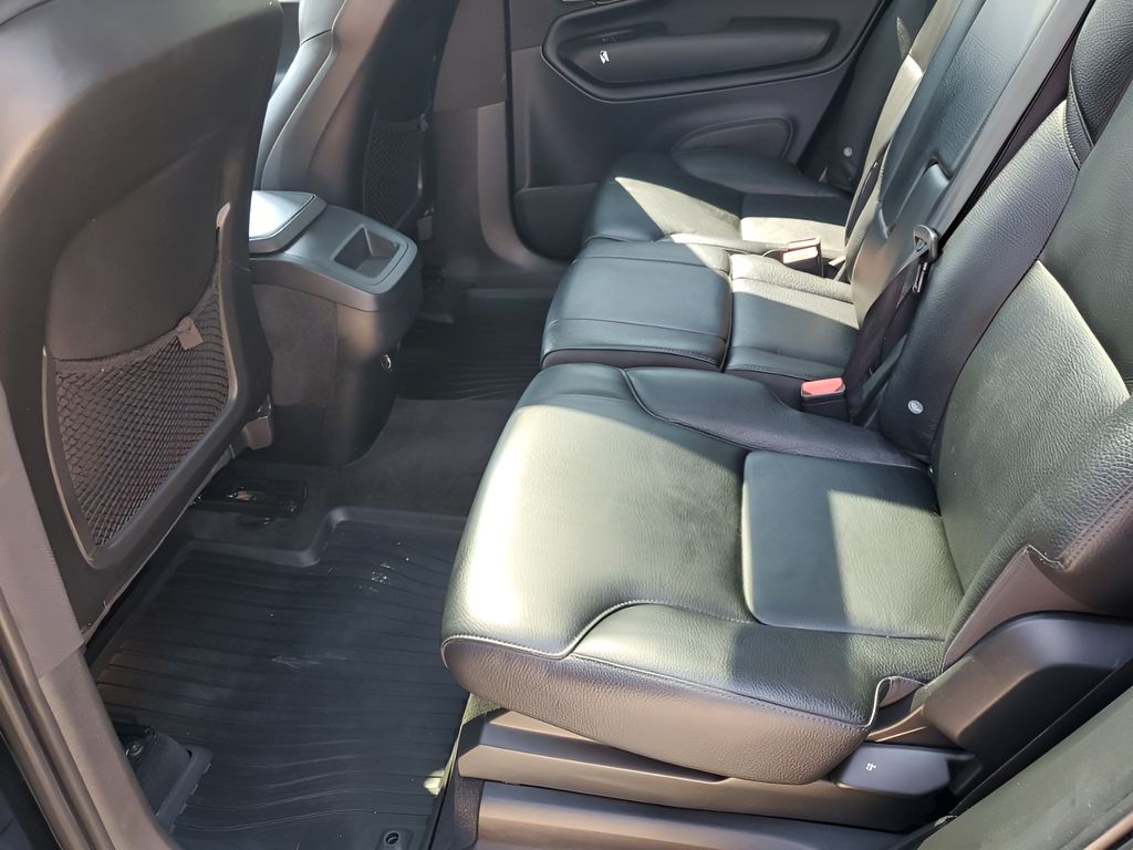 Used Car 2017 Volvo Xc90  T5 Momentum For Sale Under $15,000 In Austin, Texas