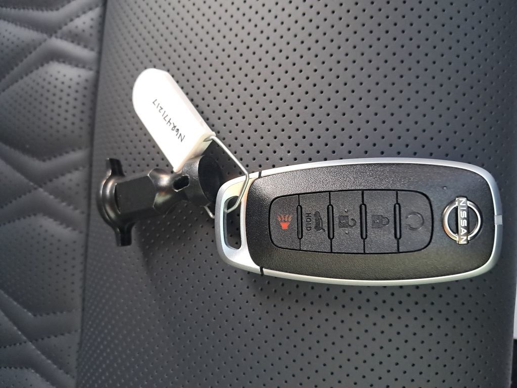 2026 Nissan Rogue Platinum White at South Hills Kia