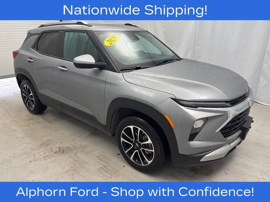Sterling Gray Metallic 2025 Chevrolet Trailblazer SUV / Crossover Four-Wheel Drive 9-Speed Automatic