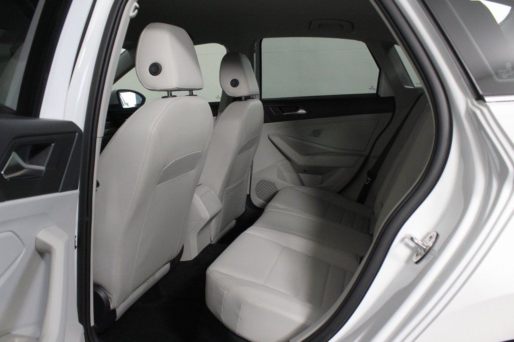 Thumbnail: 2024 Volkswagen Jetta - 11