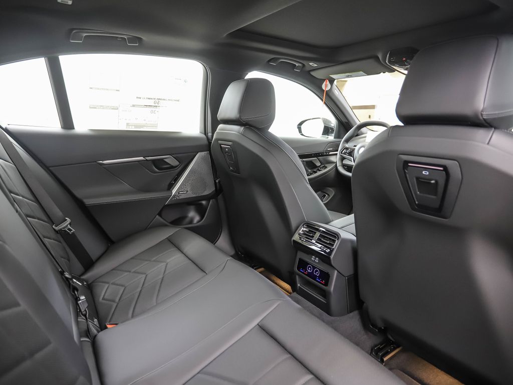 Thumbnail: 2026 BMW 5 Series - 25