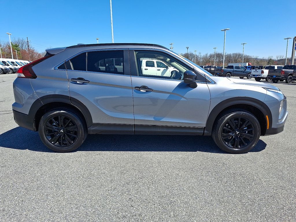 2024 Mitsubishi Eclipse Cross — photo 8