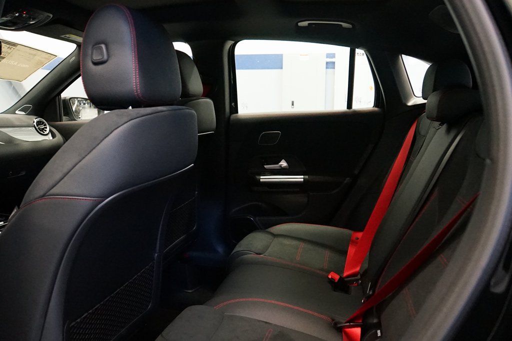 2025 Mercedes Benz GLA AMG 35 4MATIC photo 6
