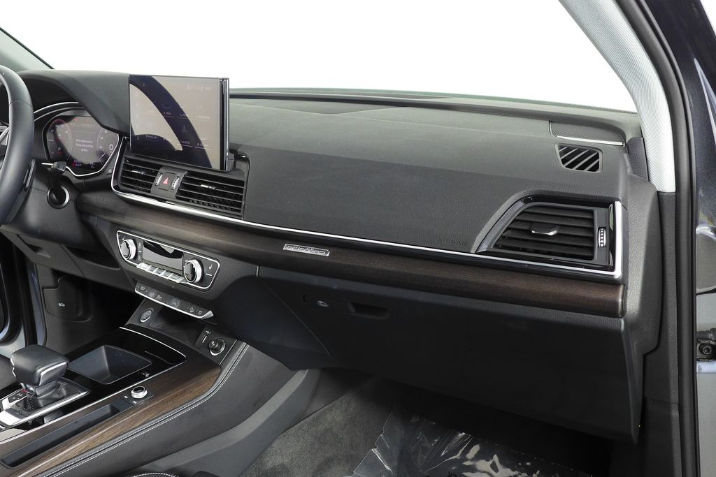 Thumbnail: 2023 Audi Q5 - 14