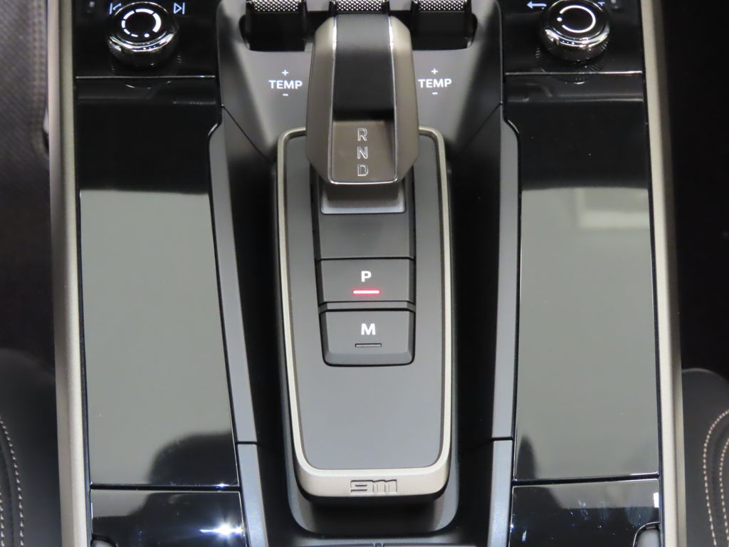 Thumbnail: 2025 Porsche 911 - 30