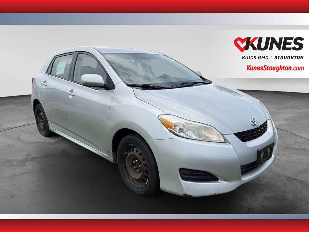 Classic Silver Metallic 2013 Toyota Matrix Hatchback Front-Wheel Drive 4-Speed Automatic