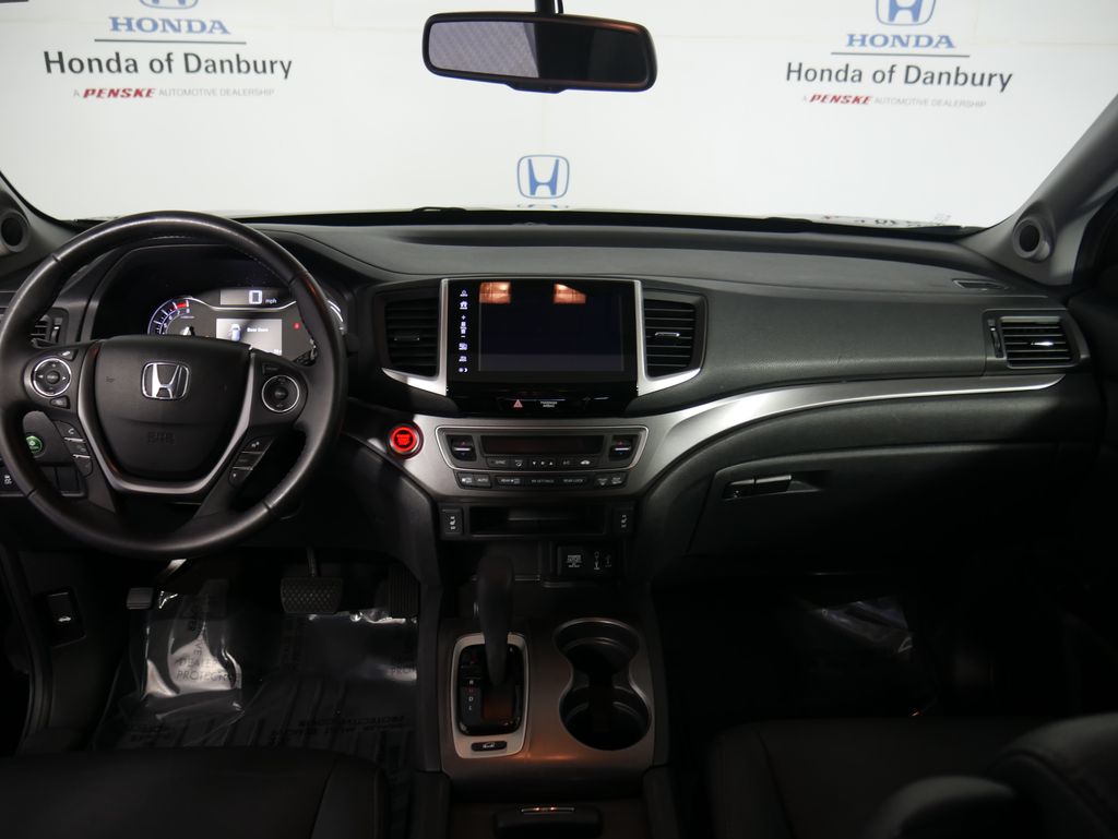 Thumbnail: 2018 Honda Pilot - 16