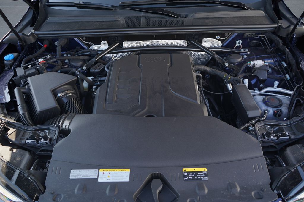 Thumbnail: 2025 Audi Q5 - 12