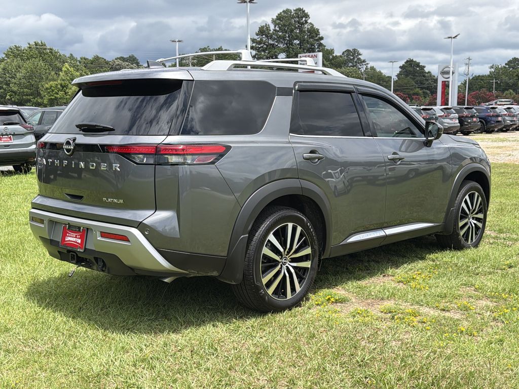 Used 2025 Nissan Pathfinder SUV