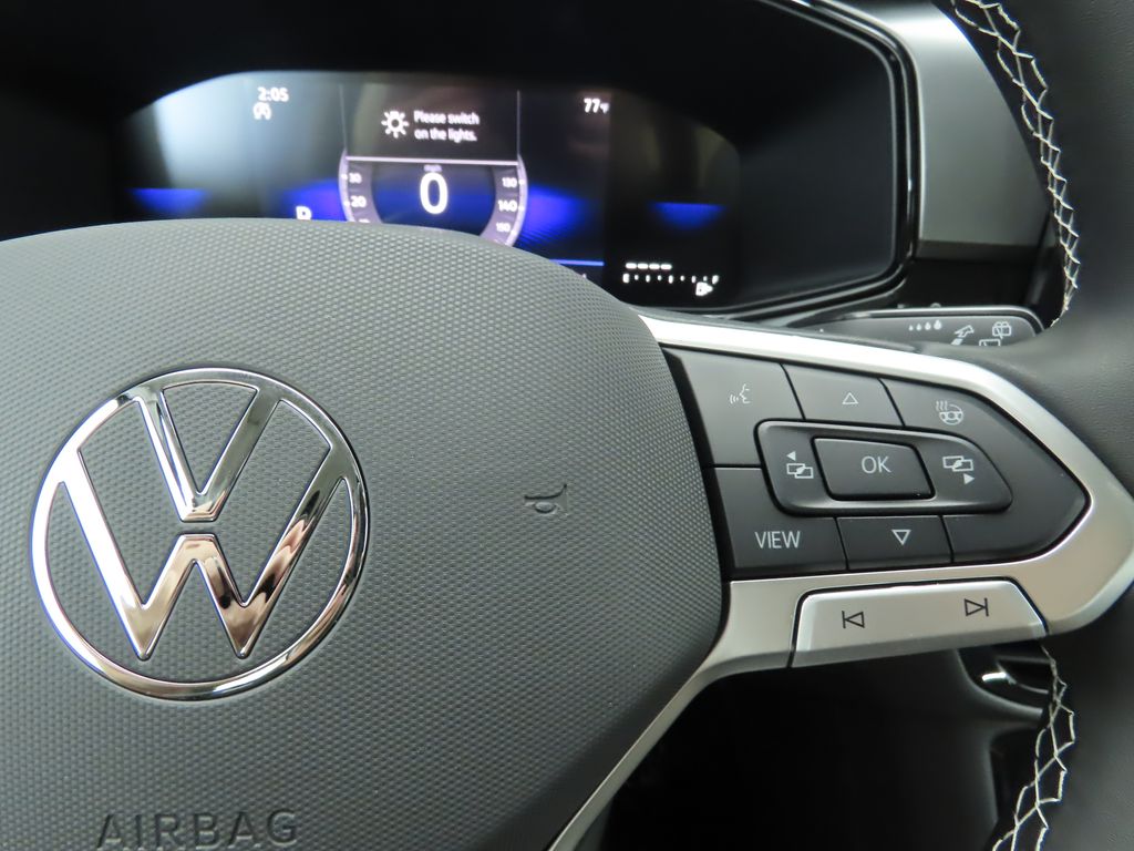 Thumbnail: 2025 Volkswagen Taos - 12