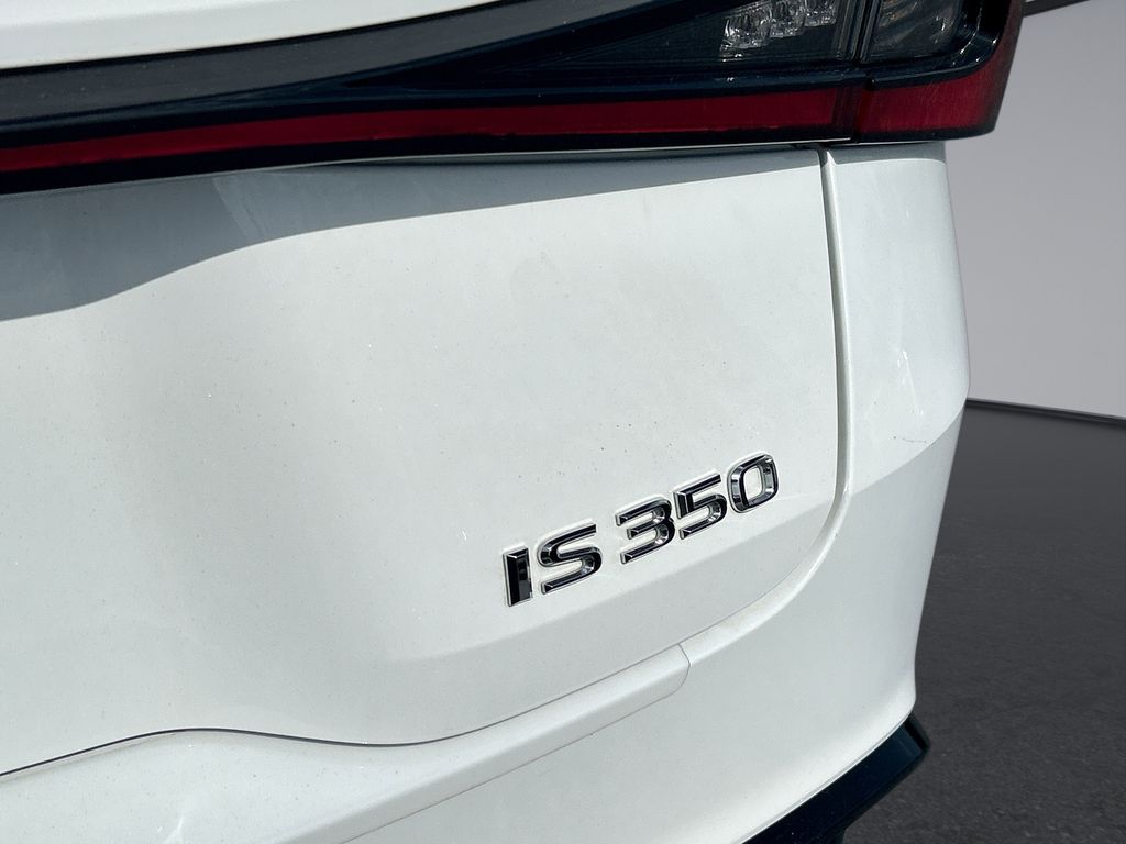 Thumbnail: 2024 Lexus IS - 31