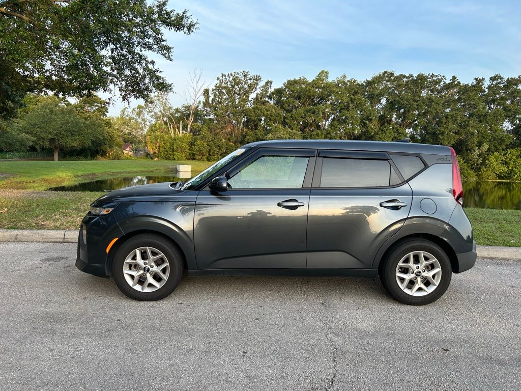 2021 Kia Soul S 2