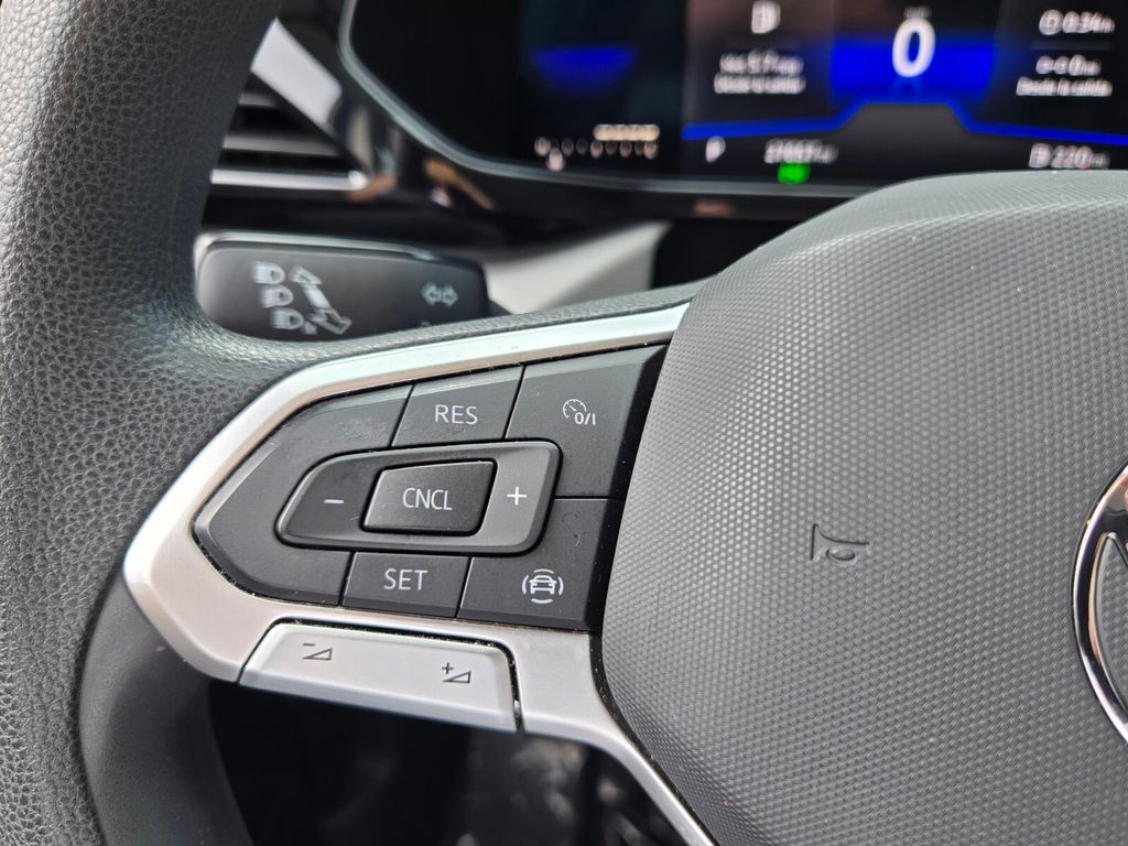 2022 Volkswagen Taos - $16,500