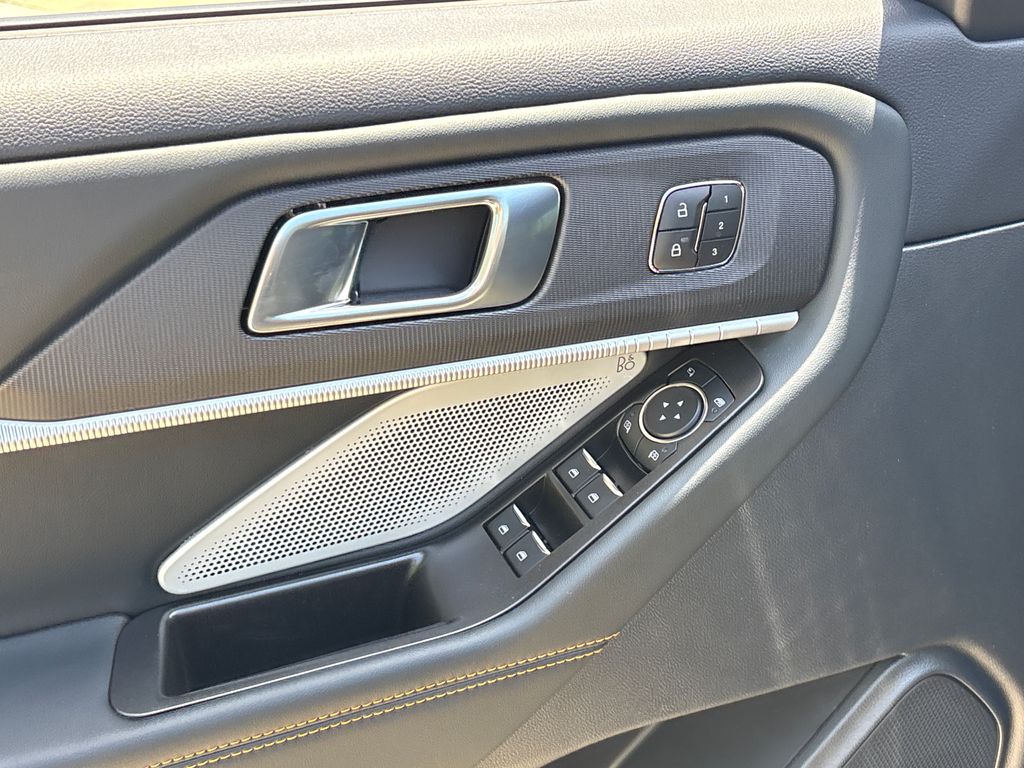 New 2026 Black Ford Tremor image 17