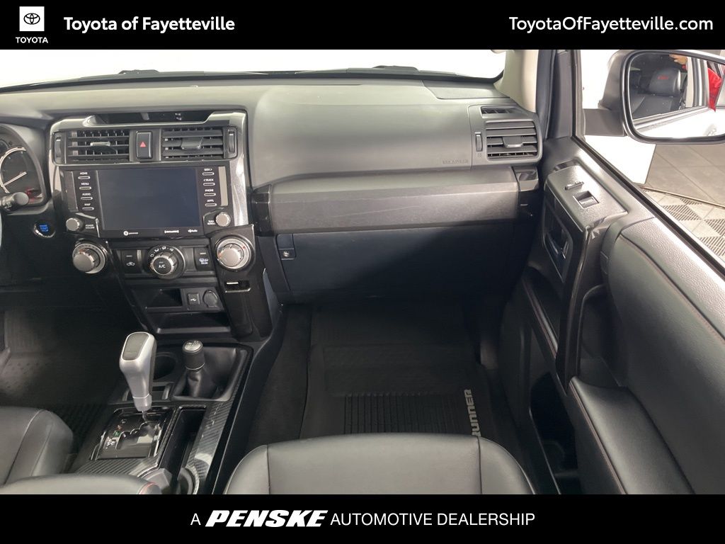 Thumbnail: 2021 Toyota 4Runner - 17