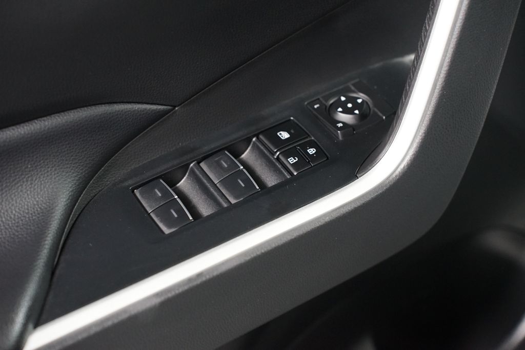 Thumbnail: 2023 Toyota RAV4 - 31