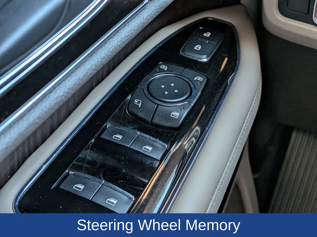 2022 Lincoln Navigator Standard