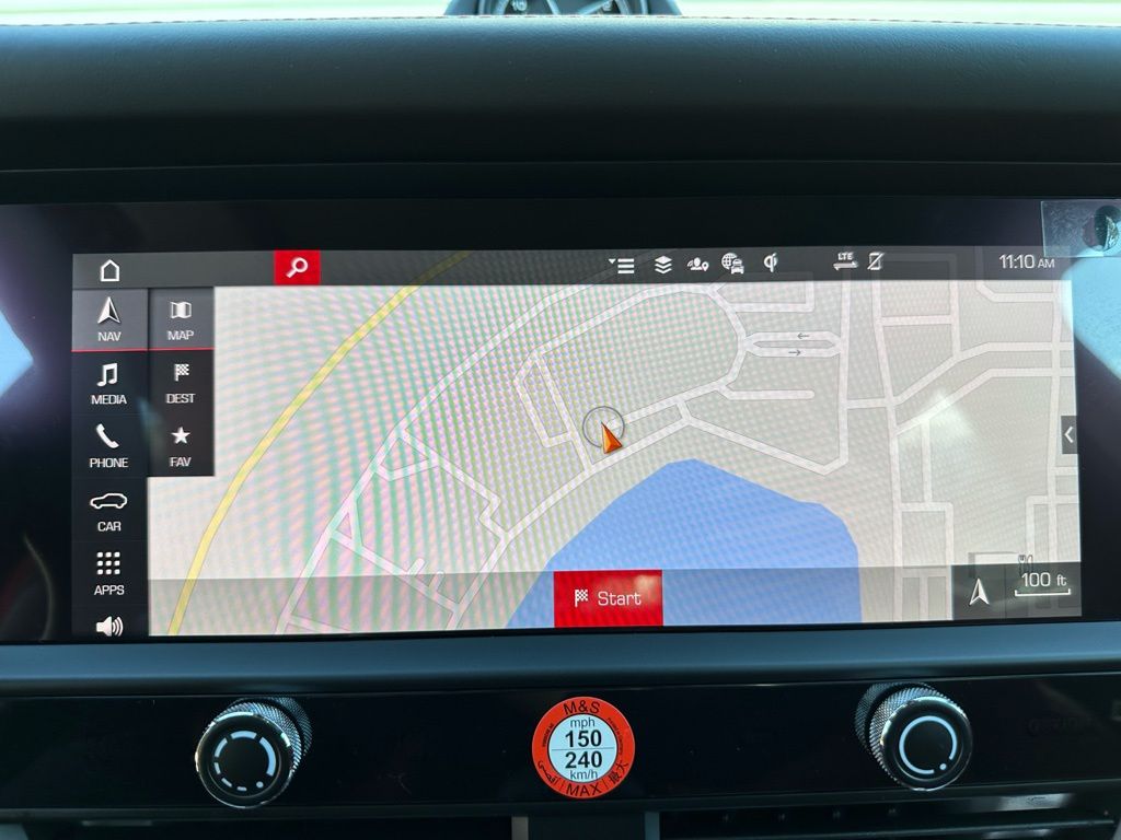 Thumbnail: 2026 Porsche Macan - 30