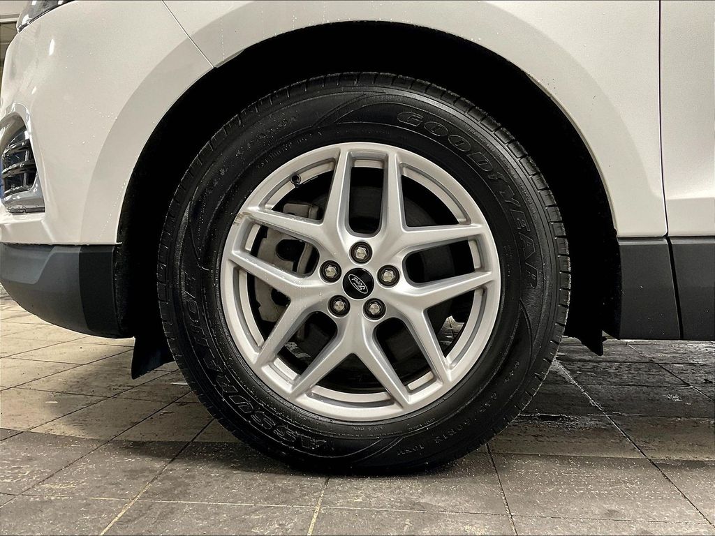 2023 Ford Edge — photo 7