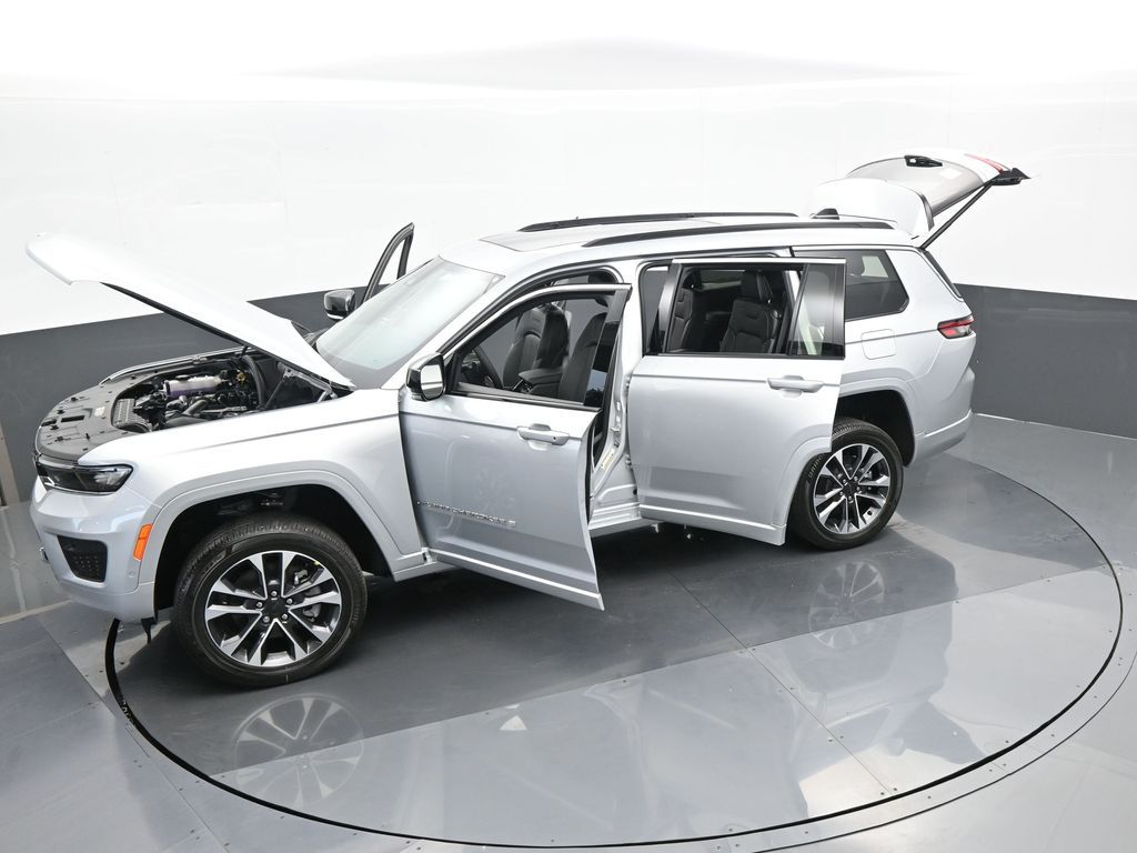 Used 2024 Silver Zynith Jeep Overland image 58