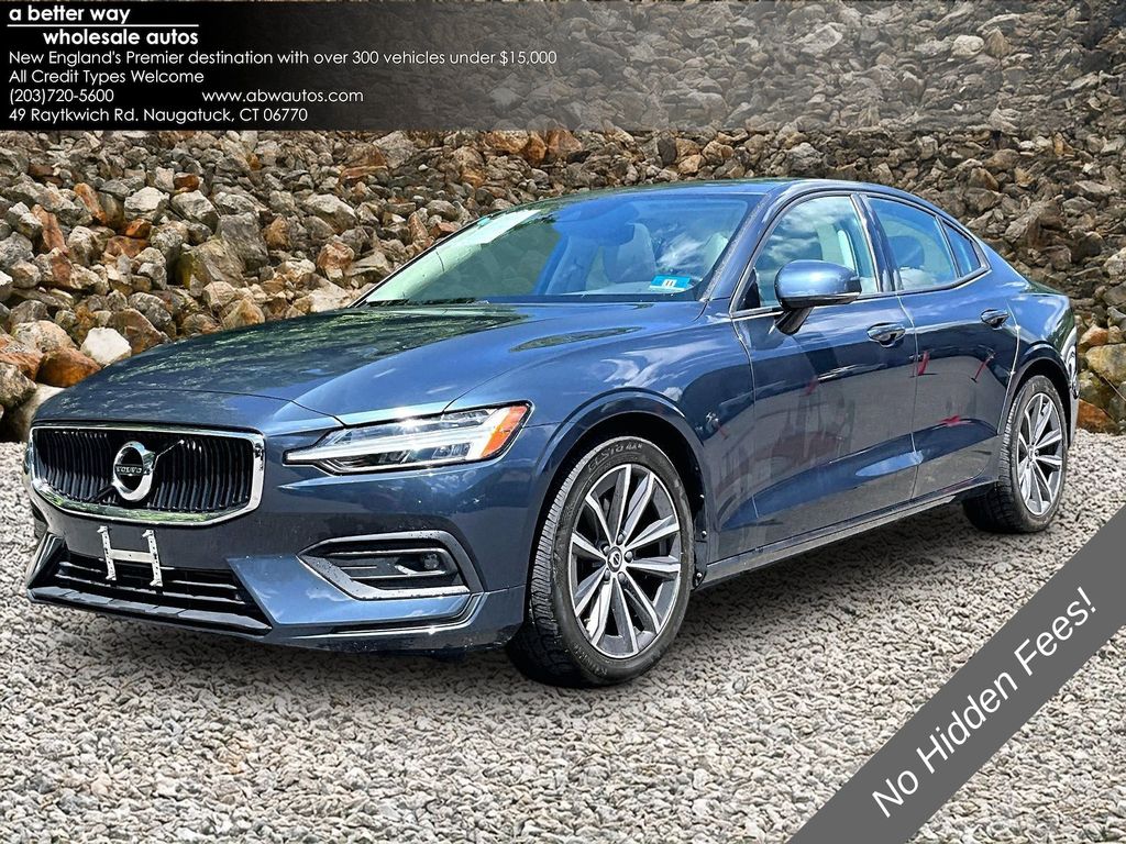 2021 Volvo S60 T5 Momentum FWD