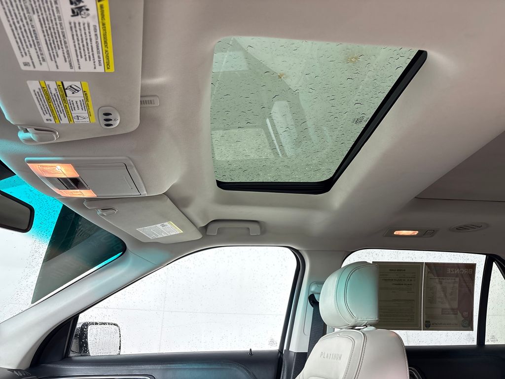Used 2016 White Ford Platinum image 36