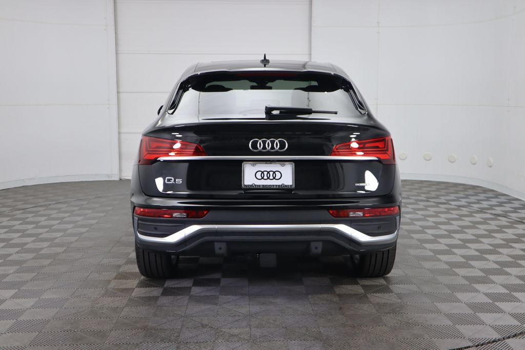 Thumbnail: 2025 Audi Q5 - 7