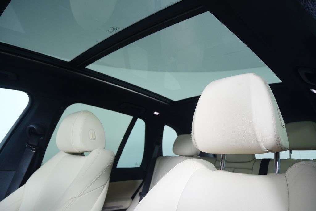 Thumbnail: 2021 BMW X5 - 12