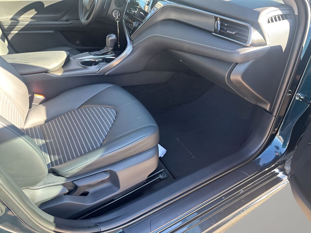 Used Car 2021 Toyota Camry  Se For Sale Under $30,000 In Austin, Texas