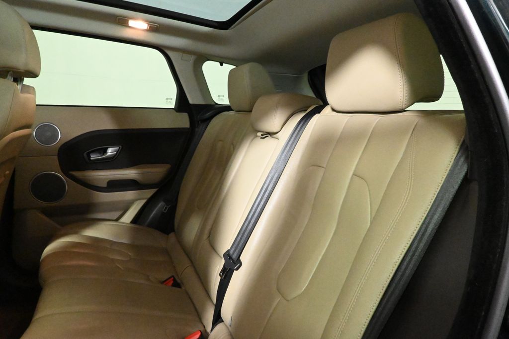 Thumbnail: 2015 Land Rover Range Rover Evoque - 6