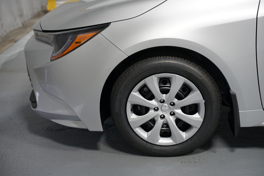 Thumbnail: 2025 Toyota Corolla - 5
